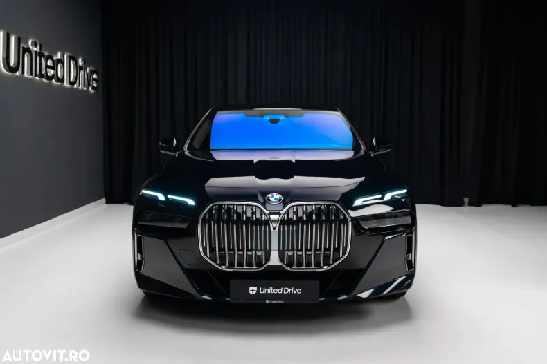 BMW Seria 7 din 2024 cu 25.300 km - oferta BMW186882 - foto 18