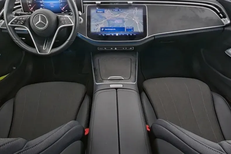 Mercedes-Benz E din 2024 cu 9.040 km - oferta MER186887 - foto 5