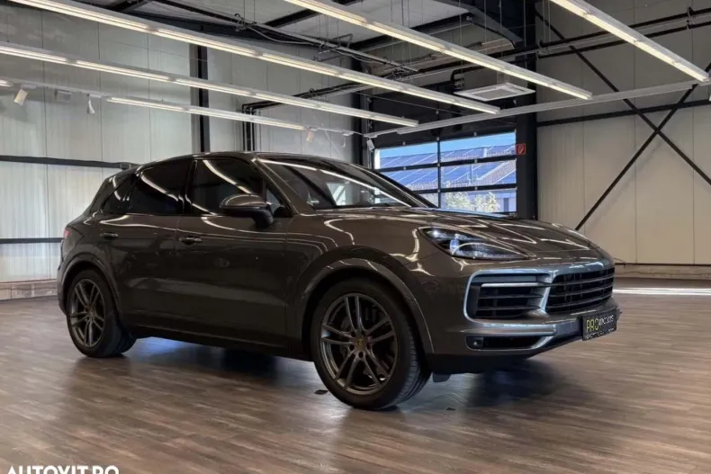 Porsche Cayenne din 2022 cu 70.800 km - oferta POR186892 - foto 1