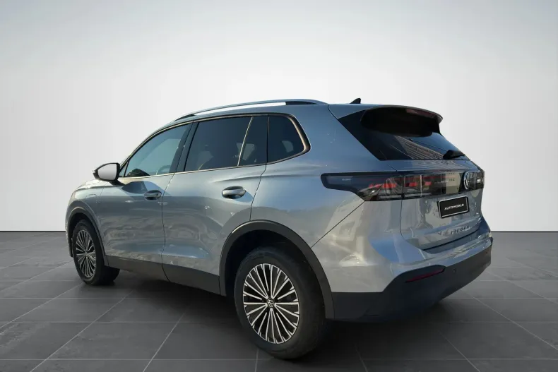 Volkswagen Tiguan din 2025 cu 5 km - oferta VOL186899 - foto 3