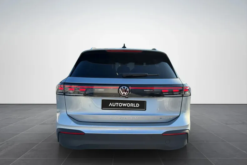 Volkswagen Tiguan din 2025 cu 5 km - oferta VOL186899 - foto 4