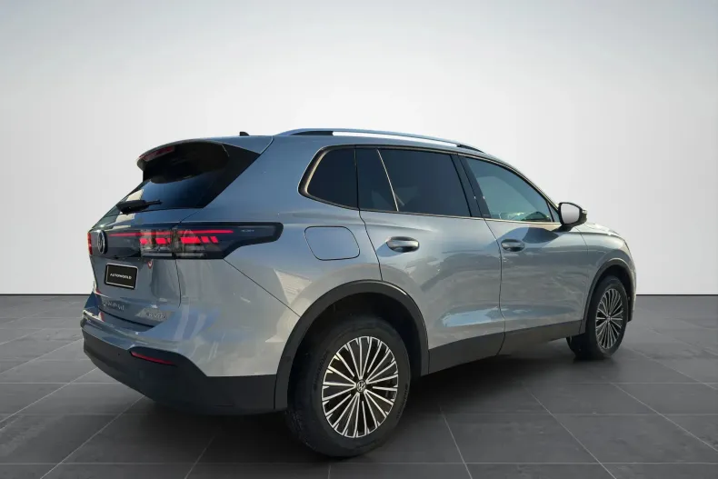 Volkswagen Tiguan din 2025 cu 5 km - oferta VOL186899 - foto 5