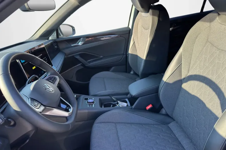 Volkswagen Tiguan din 2025 cu 5 km - oferta VOL186899 - foto 9