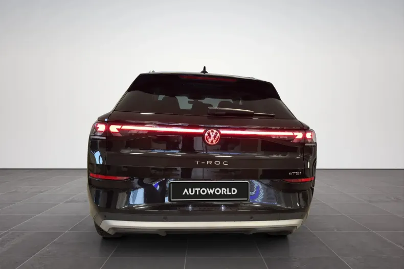 Volkswagen T-Roc din 2025 cu 1.350 km - oferta VOL186904 - foto 4