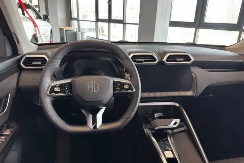 MG ZS HEV din 2025 cu 5 km - oferta MG0186913 - foto 7