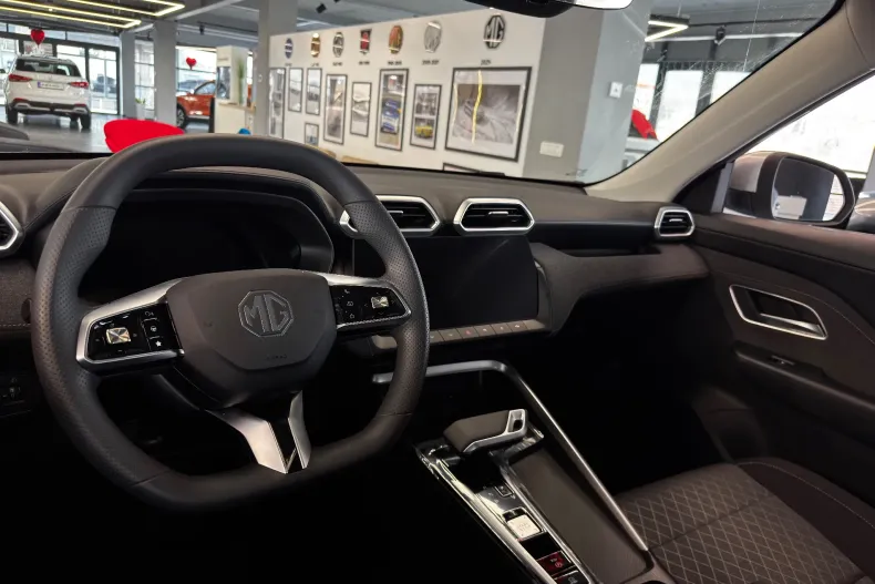 MG ZS HEV din 2025 cu 5 km - oferta MG0186914 - foto 8