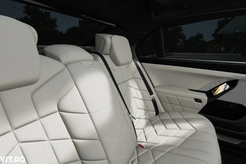 BMW Seria 7 din 2026 cu 1 km - oferta BMW186919 - foto 10