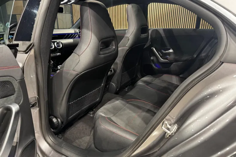 Mercedes-Benz CLA (Clasa CLA) din 2021 cu 19.100 km - oferta MER186922 - foto 28