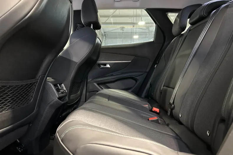 Peugeot 3008 din 2021 cu 74.597 km - oferta PEU186929 - foto 12