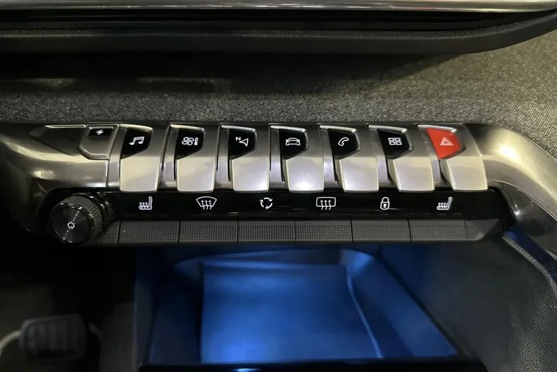 Peugeot 3008 din 2021 cu 74.597 km - oferta PEU186929 - foto 17