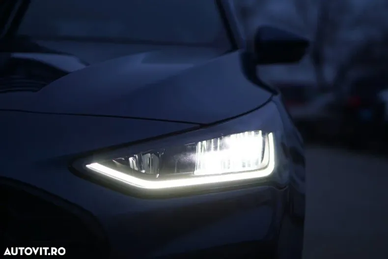 Ford Focus din 2025 cu 2.990 km - oferta FOR186934 - foto 9