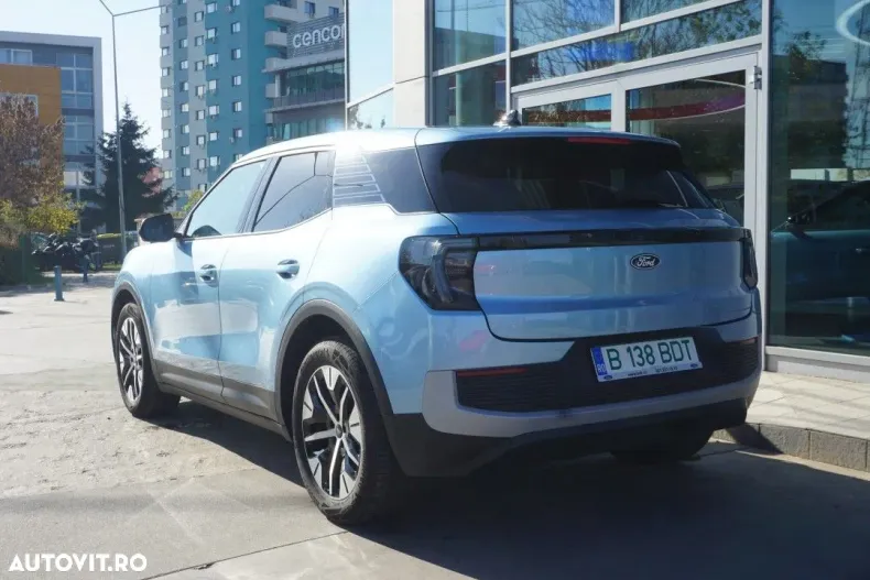 Ford Explorer din 2025 cu 6.900 km - oferta FOR186937 - foto 5