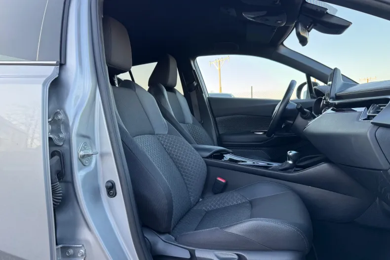 Toyota C-HR din 2023 cu 93.000 km - oferta TOY186939 - foto 7