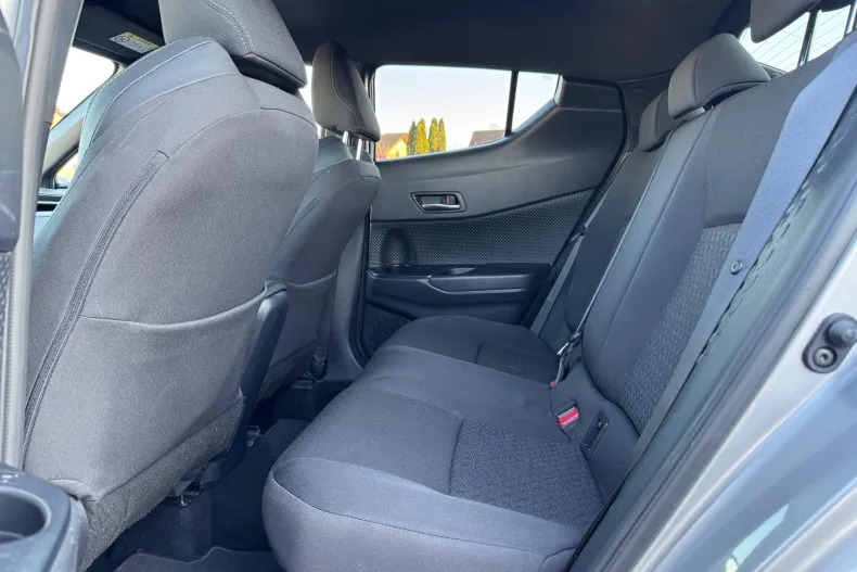 Toyota C-HR din 2023 cu 93.000 km - oferta TOY186939 - foto 8