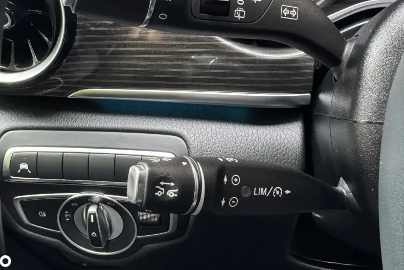 Mercedes-Benz V din 2022 cu 71.281 km - oferta MER186943 - foto 22