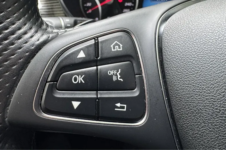 Mercedes-Benz V din 2022 cu 71.281 km - oferta MER186943 - foto 24