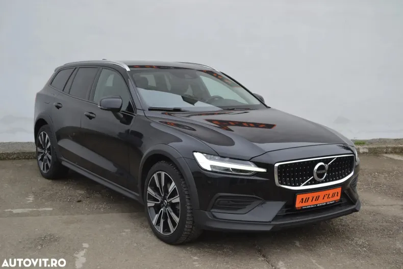 Volvo V60 din 2021 cu 143.237 km - oferta VOL186952 - foto 3