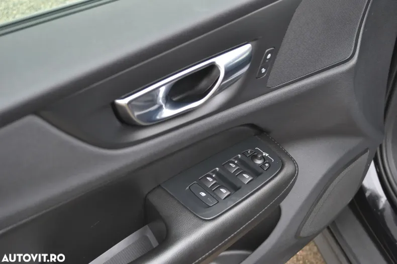 Volvo V60 din 2021 cu 143.237 km - oferta VOL186952 - foto 7