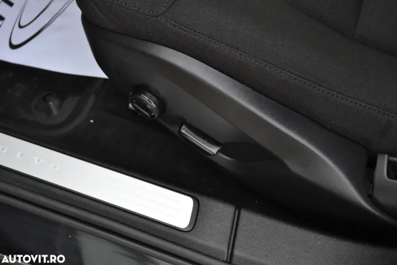 Volvo V60 din 2021 cu 143.237 km - oferta VOL186952 - foto 8