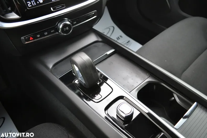 Volvo V60 din 2021 cu 143.237 km - oferta VOL186952 - foto 27