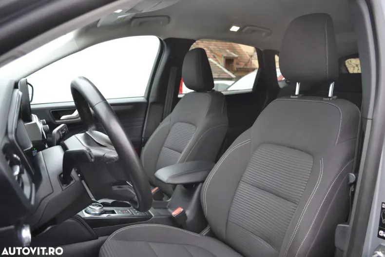 Ford Kuga din 2022 cu 44.508 km - oferta FOR186953 - foto 17