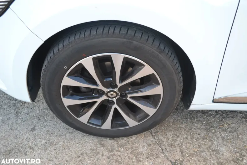 Renault Clio din 2021 cu 3.749 km - oferta REN186955 - foto 26