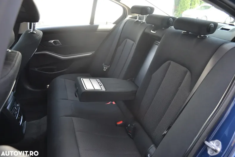 BMW Seria 3 din 2021 cu 132.437 km - oferta BMW186959 - foto 12