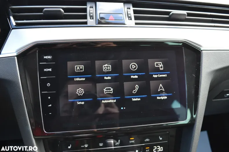 Volkswagen Passat din 2022 cu 128.743 km - oferta VOL186966 - foto 21