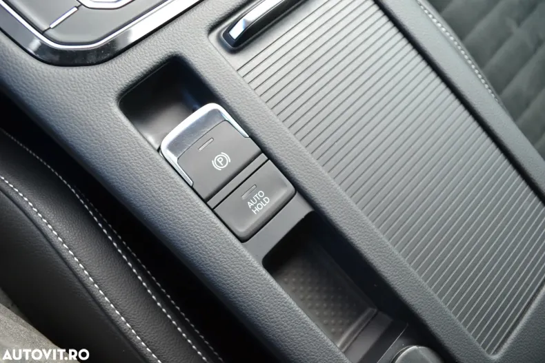 Volkswagen Passat din 2022 cu 128.743 km - oferta VOL186966 - foto 34