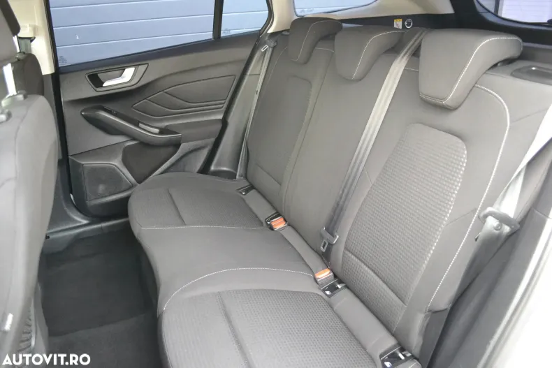 Ford Focus din 2022 cu 128.073 km - oferta FOR186970 - foto 12