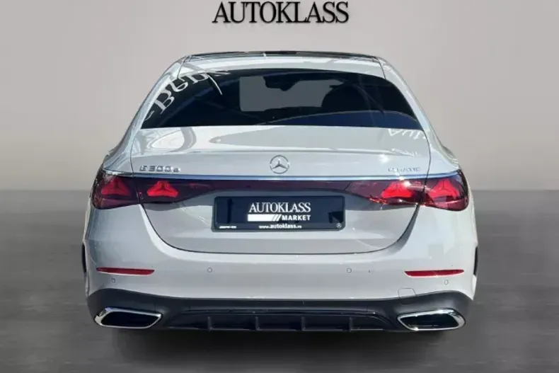 Mercedes-Benz E din 2024 cu 10.500 km - oferta MER186976 - foto 4