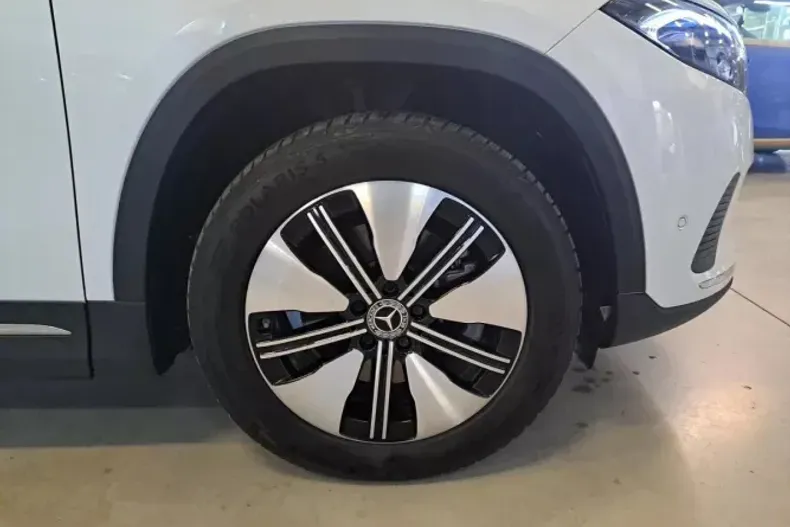 Mercedes-Benz EQA din 2022 cu 31.000 km - oferta MER186977 - foto 15