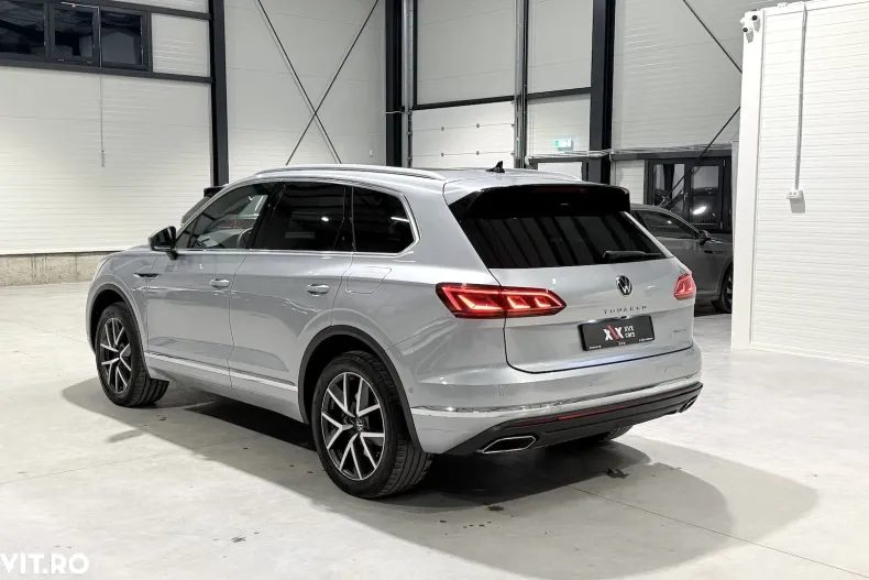 Volkswagen Touareg din 2021 cu 87.666 km - oferta VOL186989 - foto 3