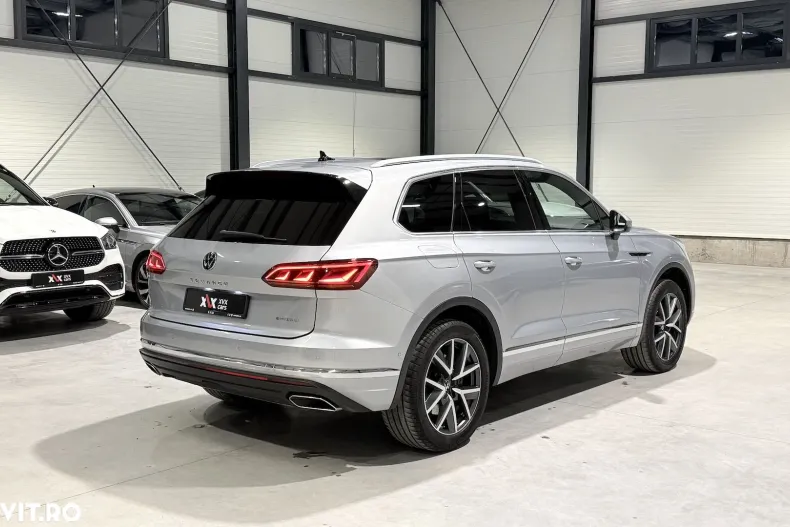 Volkswagen Touareg din 2021 cu 87.666 km - oferta VOL186989 - foto 4
