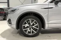 Volkswagen Touareg din 2021 cu 87.666 km - oferta VOL186989 - foto 18