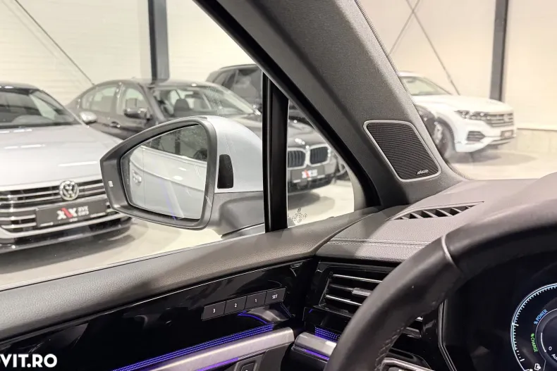 Volkswagen Touareg din 2021 cu 87.666 km - oferta VOL186989 - foto 21