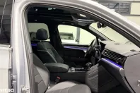 Volkswagen Touareg din 2021 cu 87.666 km - oferta VOL186989 - foto 26