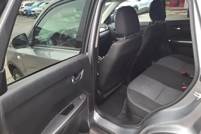 Suzuki Vitara din 2022 cu 33.263 km - oferta SUZ186990 - foto 25