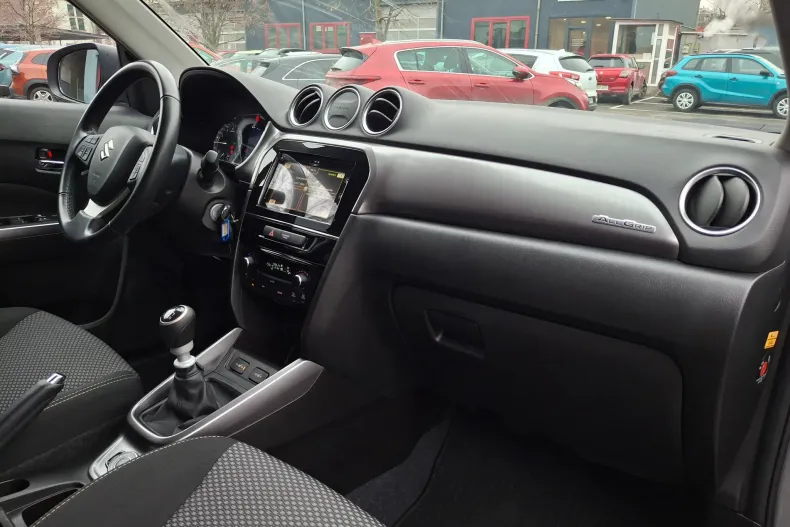 Suzuki Vitara din 2022 cu 33.263 km - oferta SUZ186990 - foto 28