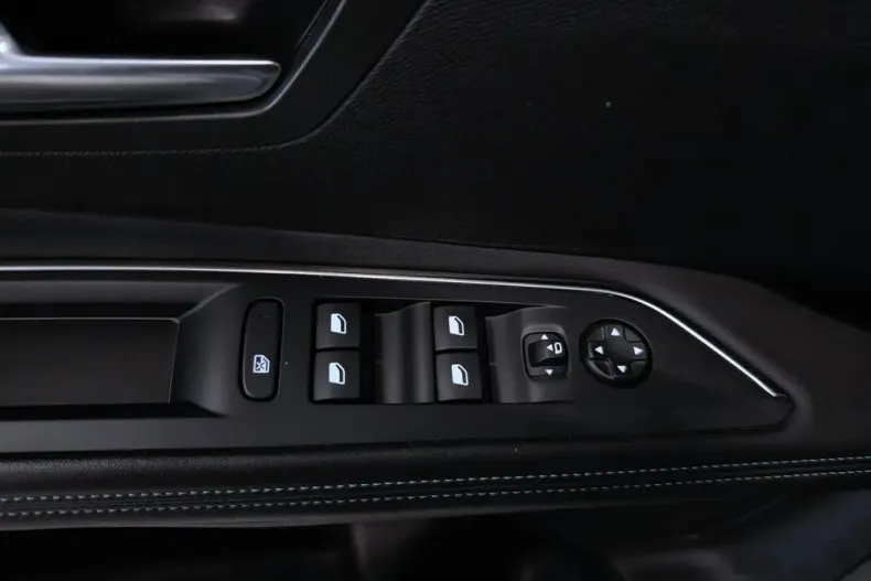 Peugeot 3008 din 2022 cu 77.724 km - oferta PEU186994 - foto 17