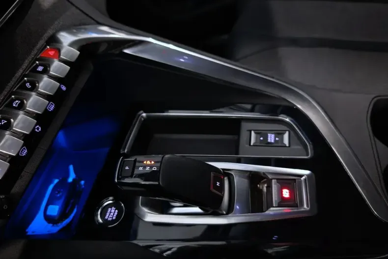 Peugeot 3008 din 2022 cu 77.724 km - oferta PEU186994 - foto 24