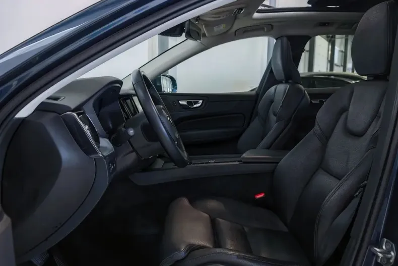 Volvo XC60 din 2020 cu 142.825 km - oferta VOL186996 - foto 7