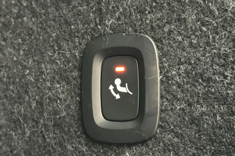 Volvo XC40 din 2020 cu 163.020 km - oferta VOL186999 - foto 24