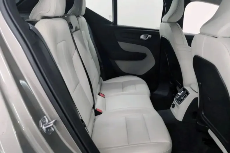 Volvo XC40 din 2021 cu 158.966 km - oferta VOL187003 - foto 11