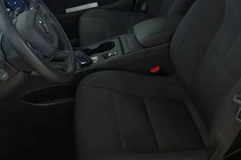 Volvo XC40 din 2022 cu 155.800 km - oferta VOL187004 - foto 7