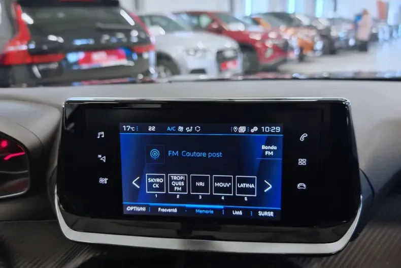 Peugeot 2008 din 2021 cu 138.644 km - oferta PEU187005 - foto 16