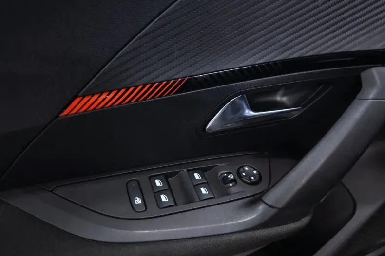 Peugeot 2008 din 2021 cu 138.644 km - oferta PEU187005 - foto 20