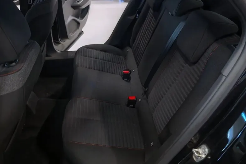 Peugeot 2008 din 2021 cu 138.644 km - oferta PEU187005 - foto 21