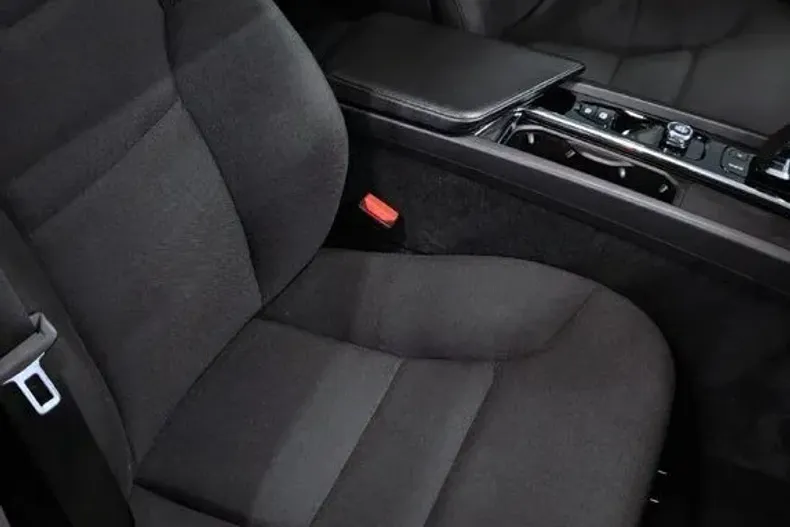 Volvo XC60 din 2021 cu 153.574 km - oferta VOL187006 - foto 6