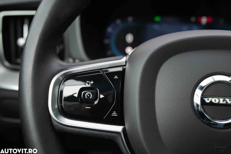 Volvo XC60 din 2023 cu 125.178 km - oferta VOL187013 - foto 19